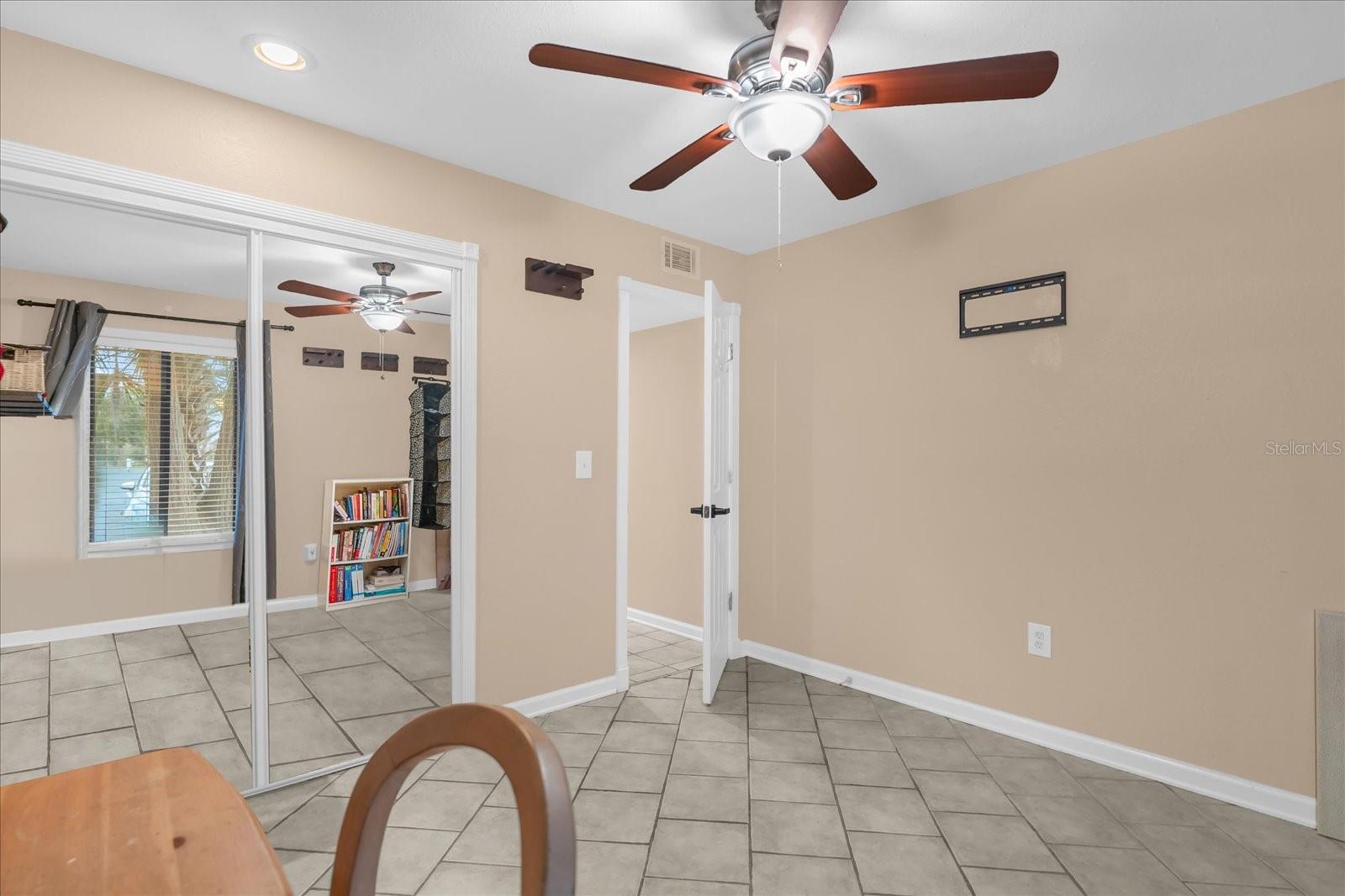 Image 17 of 27 For 5842 Peregrine Avenue C01