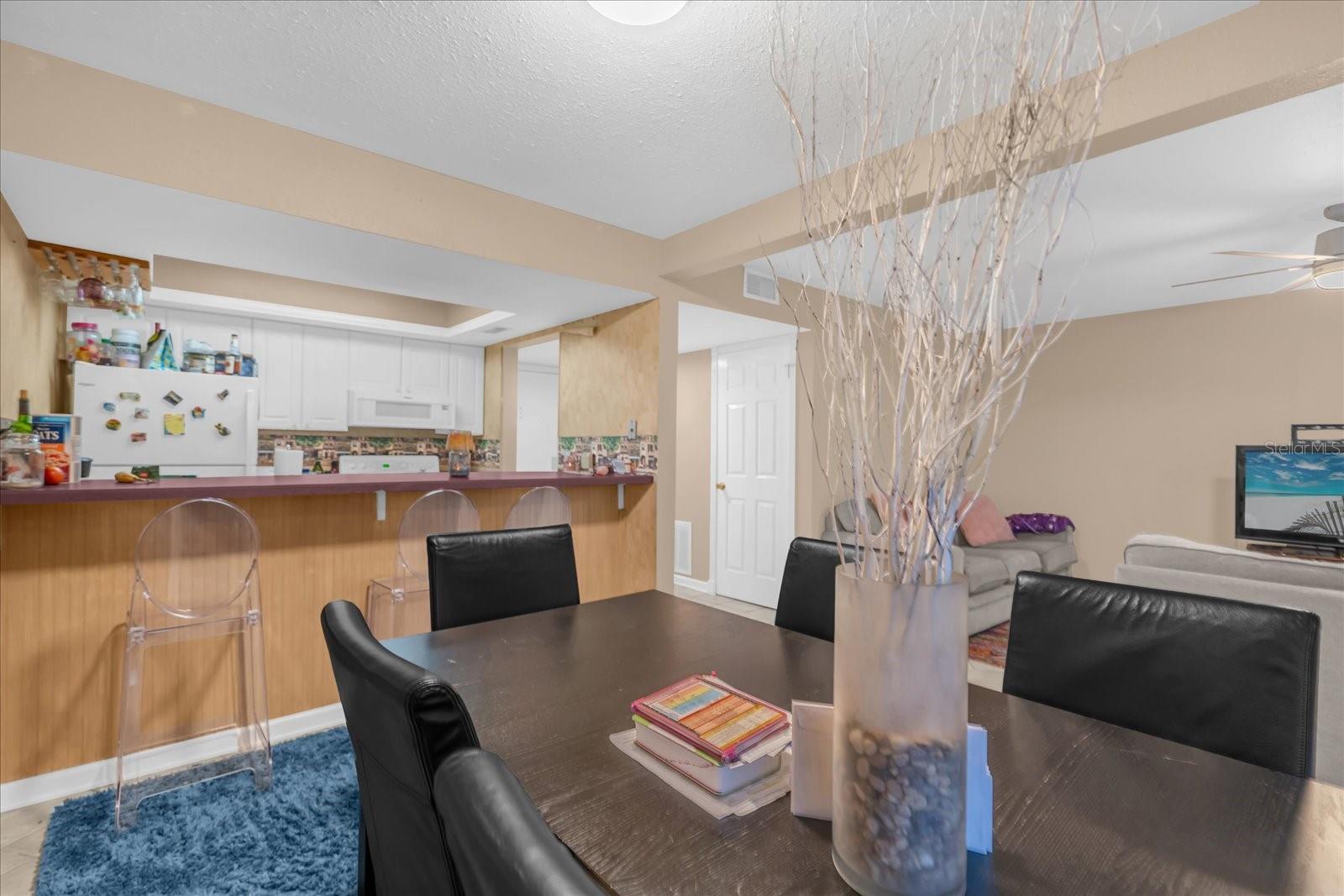 Image 6 of 27 For 5842 Peregrine Avenue C01