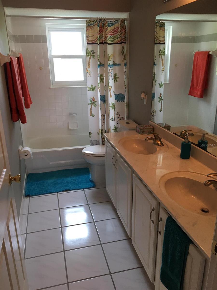 Image 21 of 28 For 10040 Crystalline Court