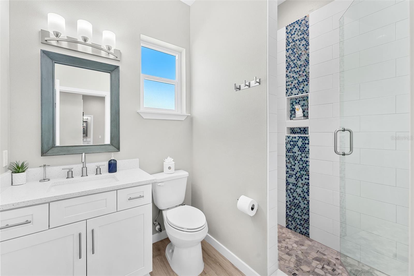 Image 27 of 61 For 6635 Turtlemound Road