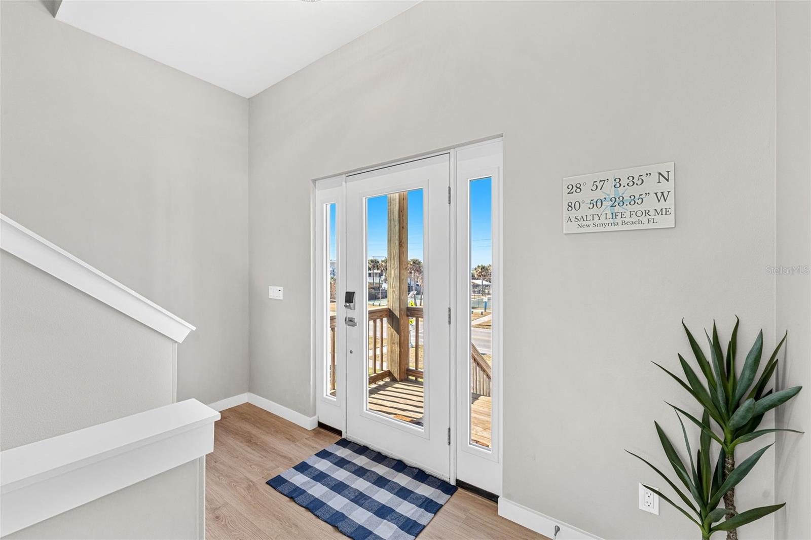 Image 6 of 61 For 6635 Turtlemound Road