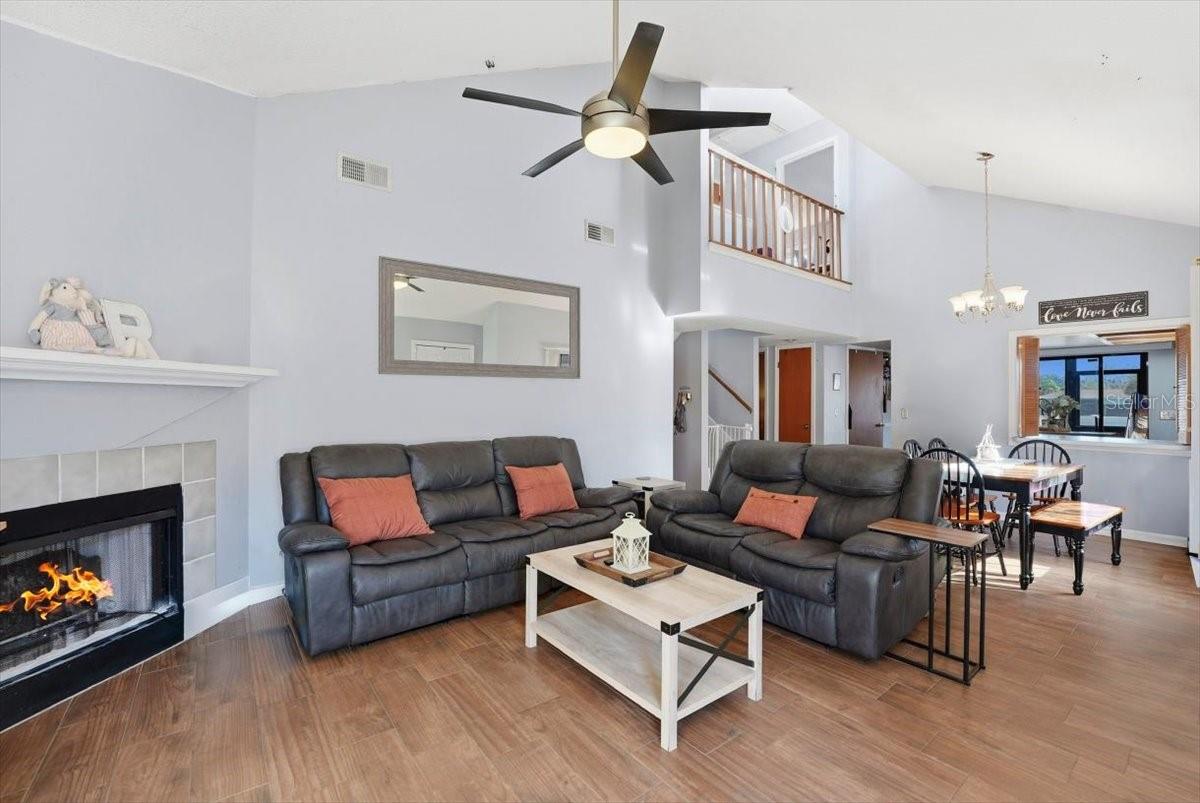 Image 3 of 13 For 8528 Sparrowhawk Court