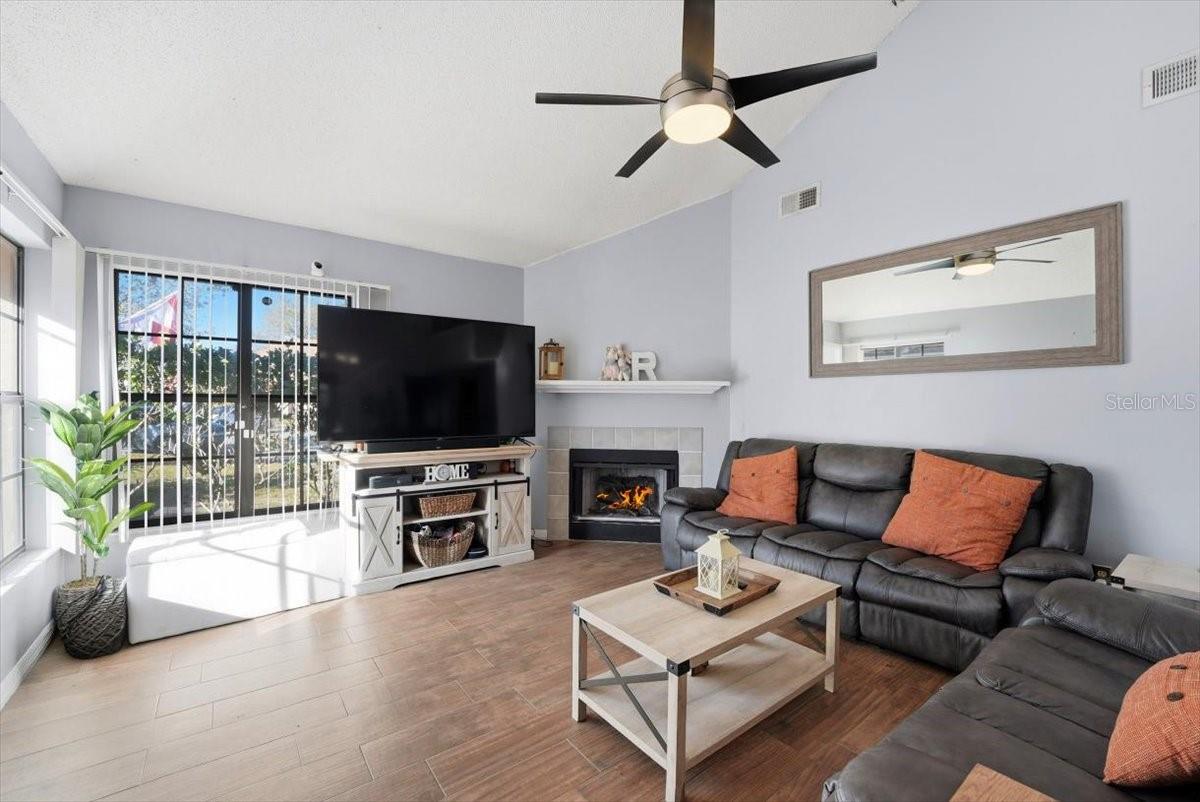 Image 4 of 13 For 8528 Sparrowhawk Court