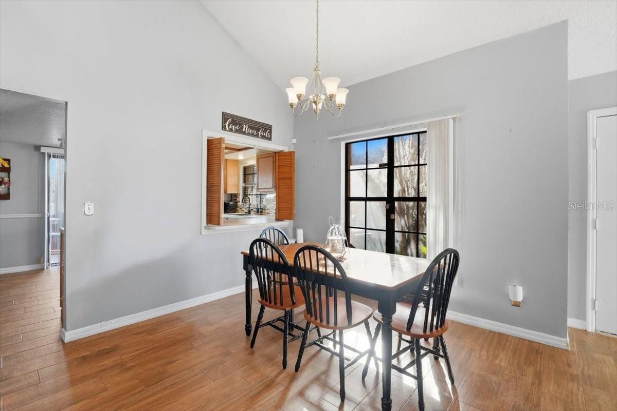 Image 5 of 13 For 8528 Sparrowhawk Court