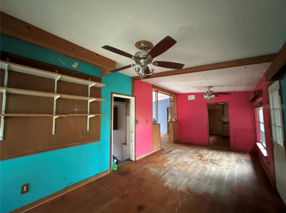 Image 5 of 9 For 728 Springview Drive