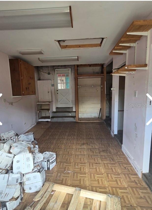 Image 8 of 9 For 728 Springview Drive