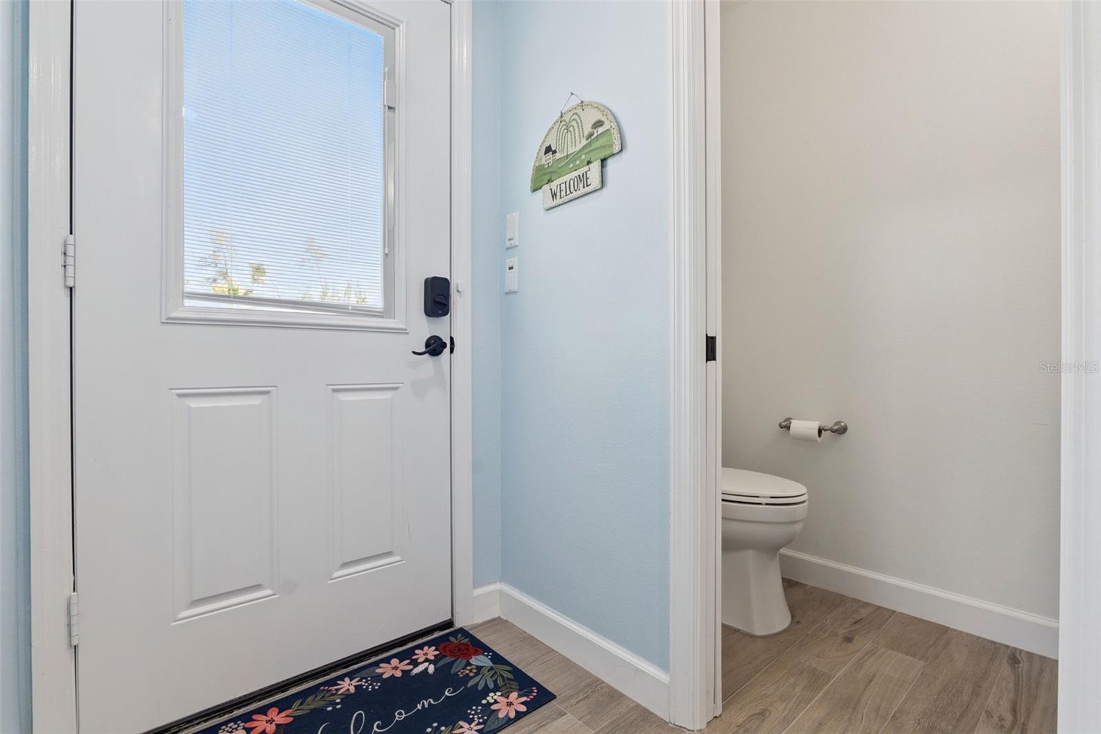 Image 27 of 49 For 37008 Forestdel Drive