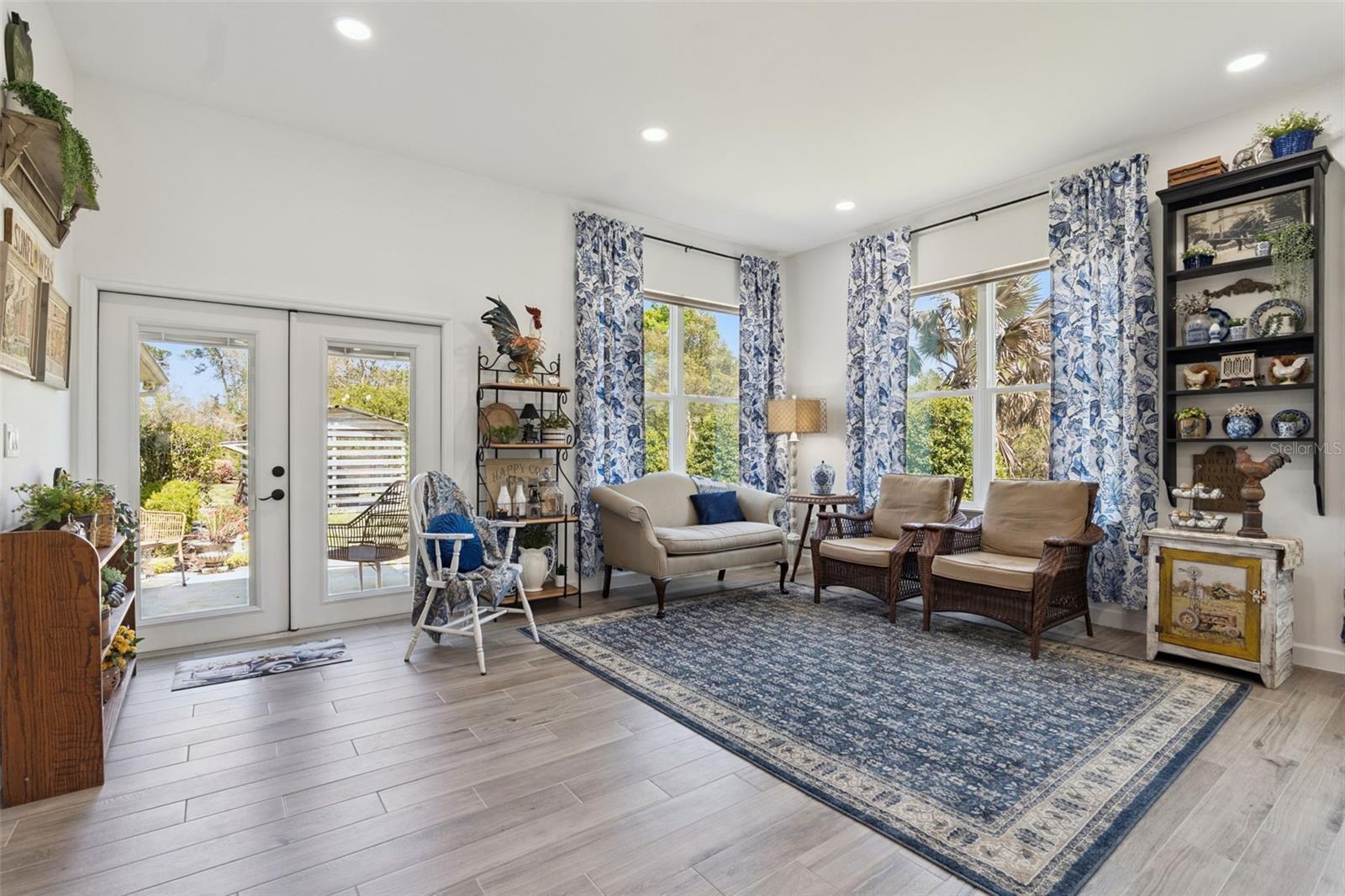 Image 6 of 49 For 37008 Forestdel Drive