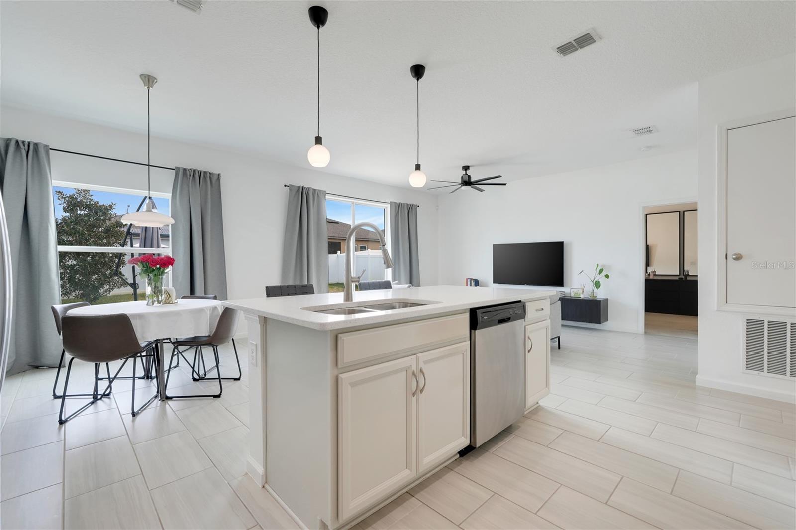 Image 10 of 31 For 577 Disa Drive