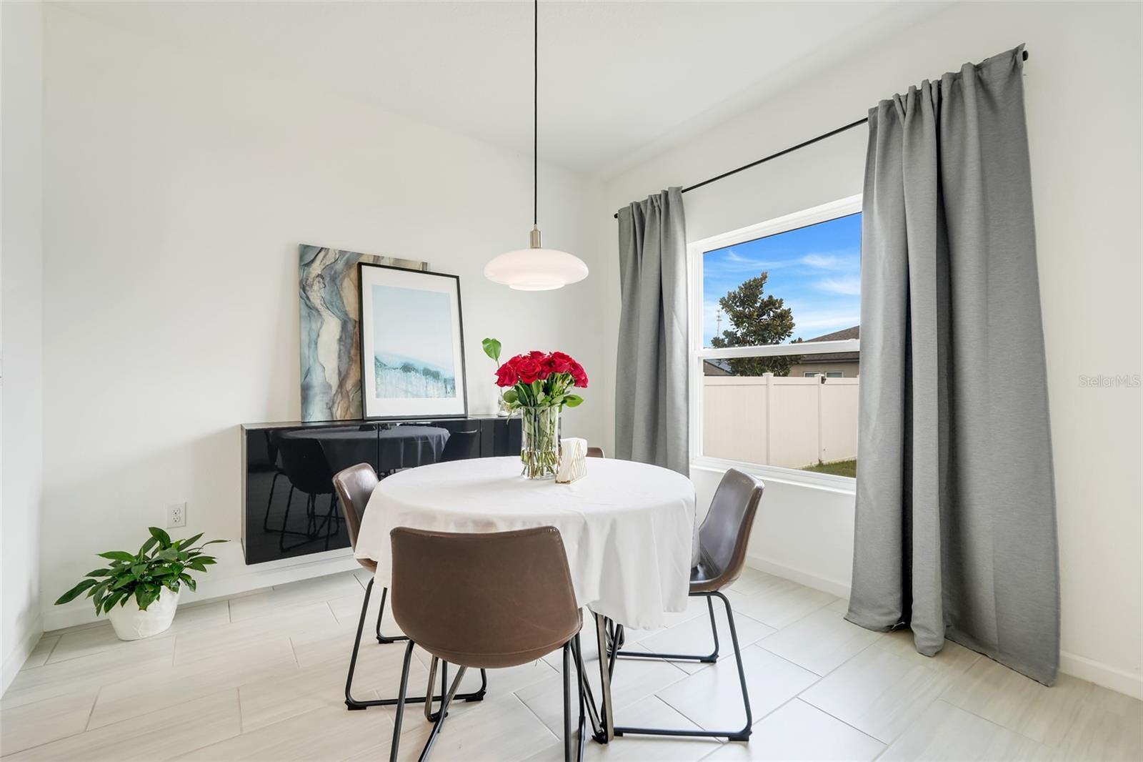 Image 11 of 31 For 577 Disa Drive