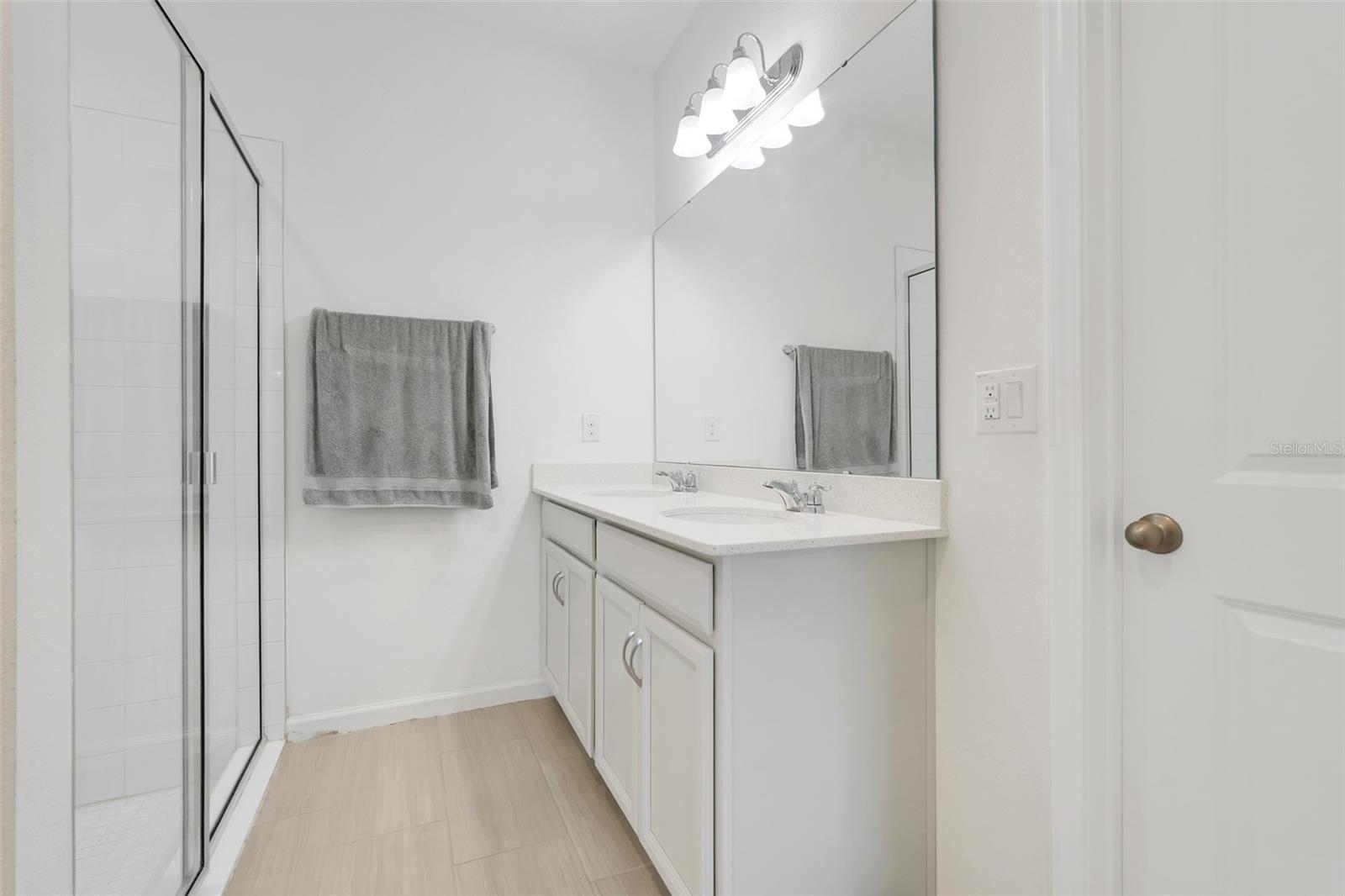 Image 17 of 31 For 577 Disa Drive