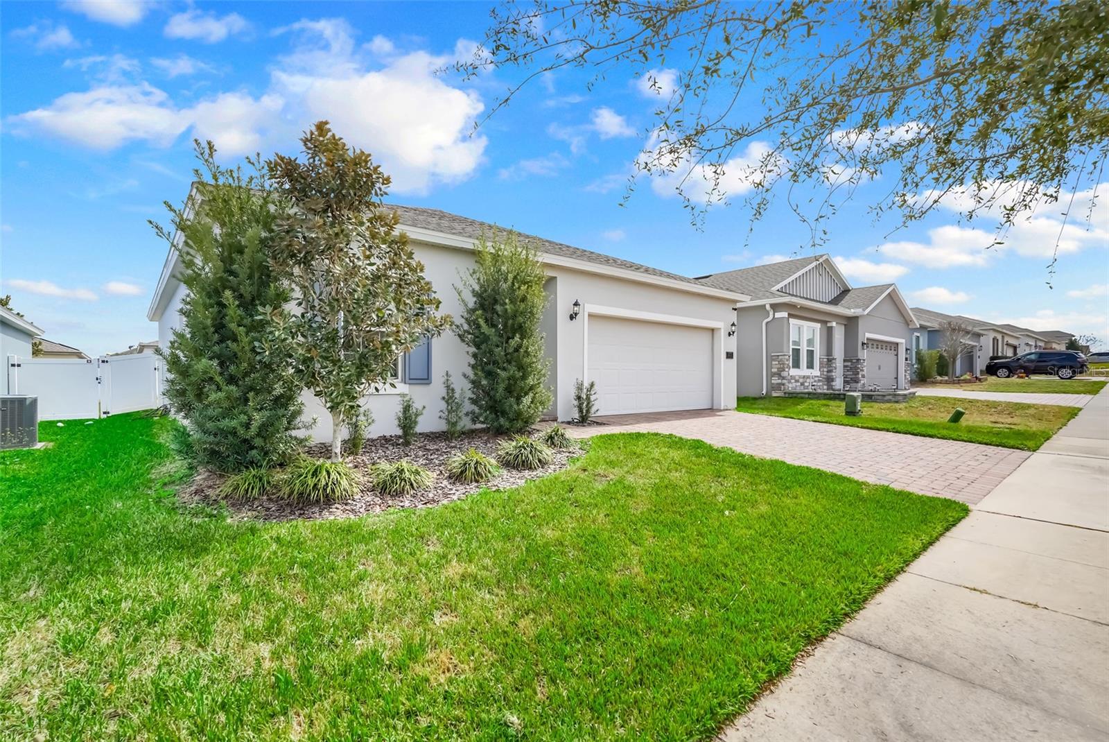 Image 3 of 31 For 577 Disa Drive