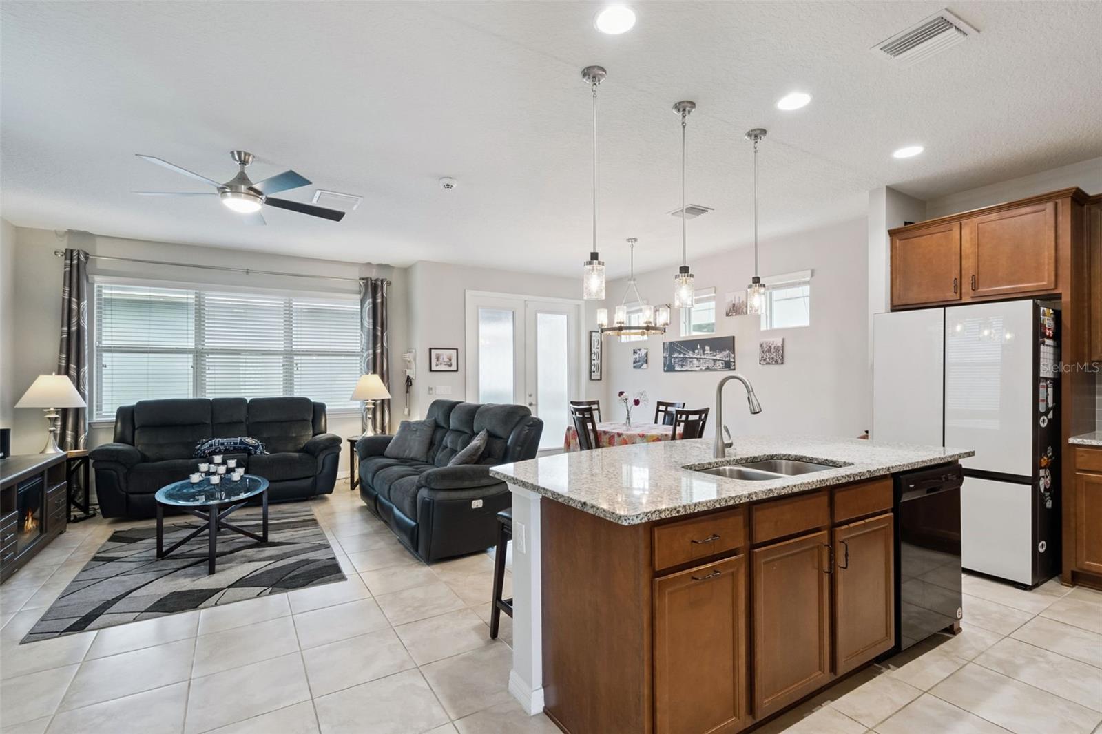 Image 21 of 56 For 14326 Murcott Blossom Boulevard