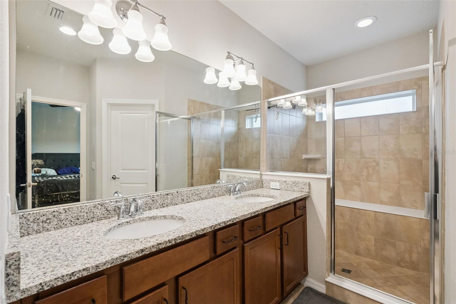 Image 33 of 56 For 14326 Murcott Blossom Boulevard