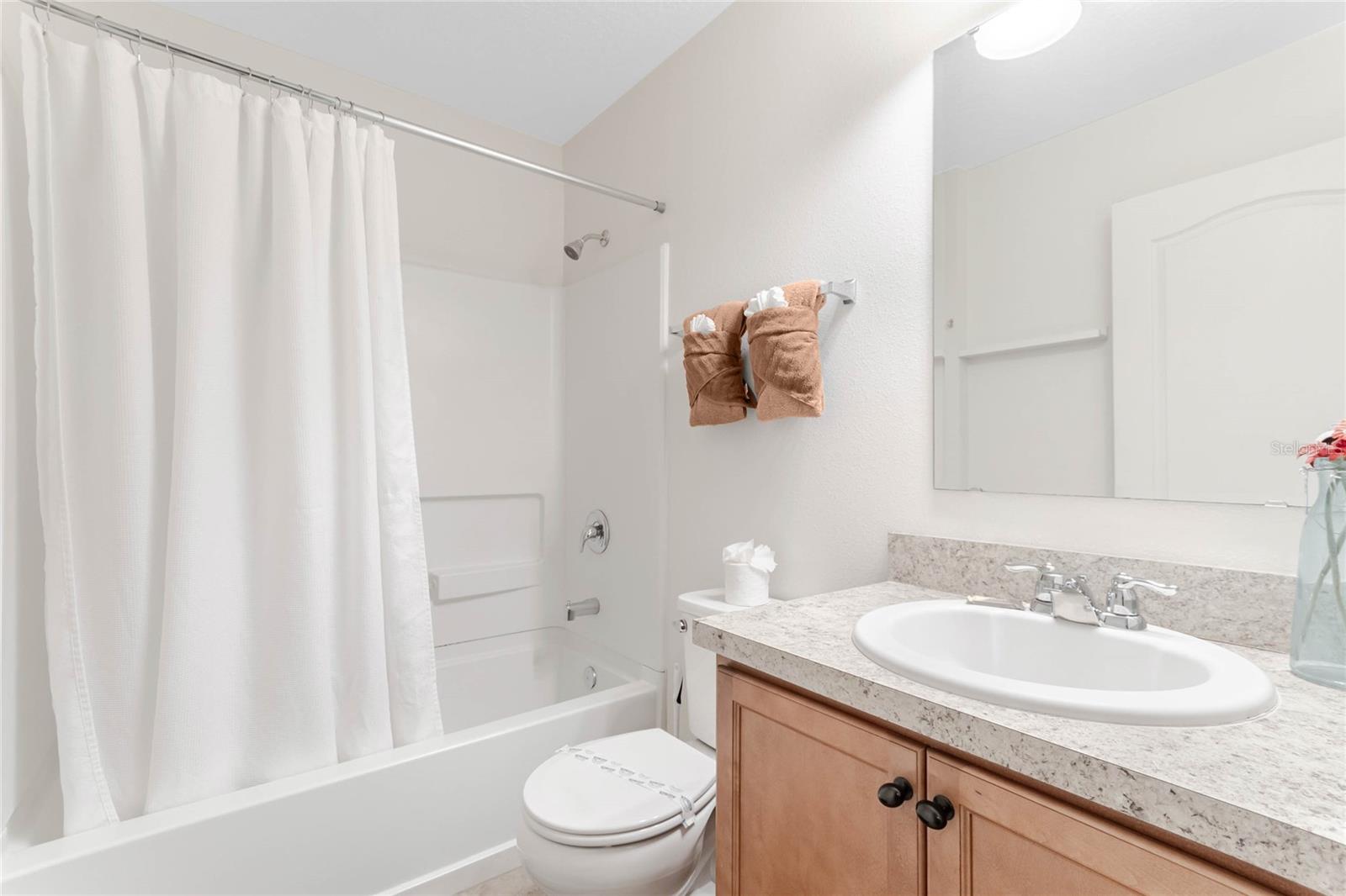 Image 28 of 29 For 4740 Blue Diamond Street