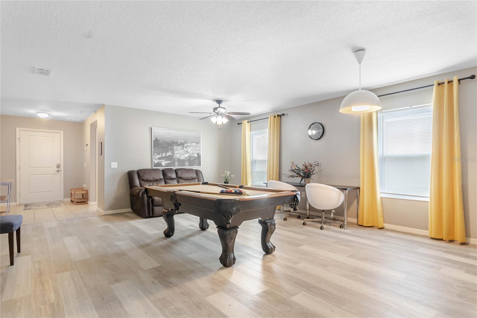 Image 7 of 29 For 4740 Blue Diamond Street