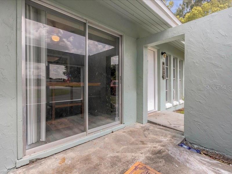 Image 14 of 16 For 617 Sinclair