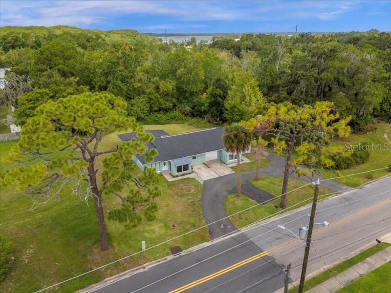 Image 2 of 16 For 617 Sinclair