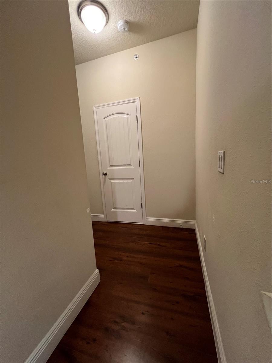 Image 22 of 43 For 10742 Sunset Ridge Lane