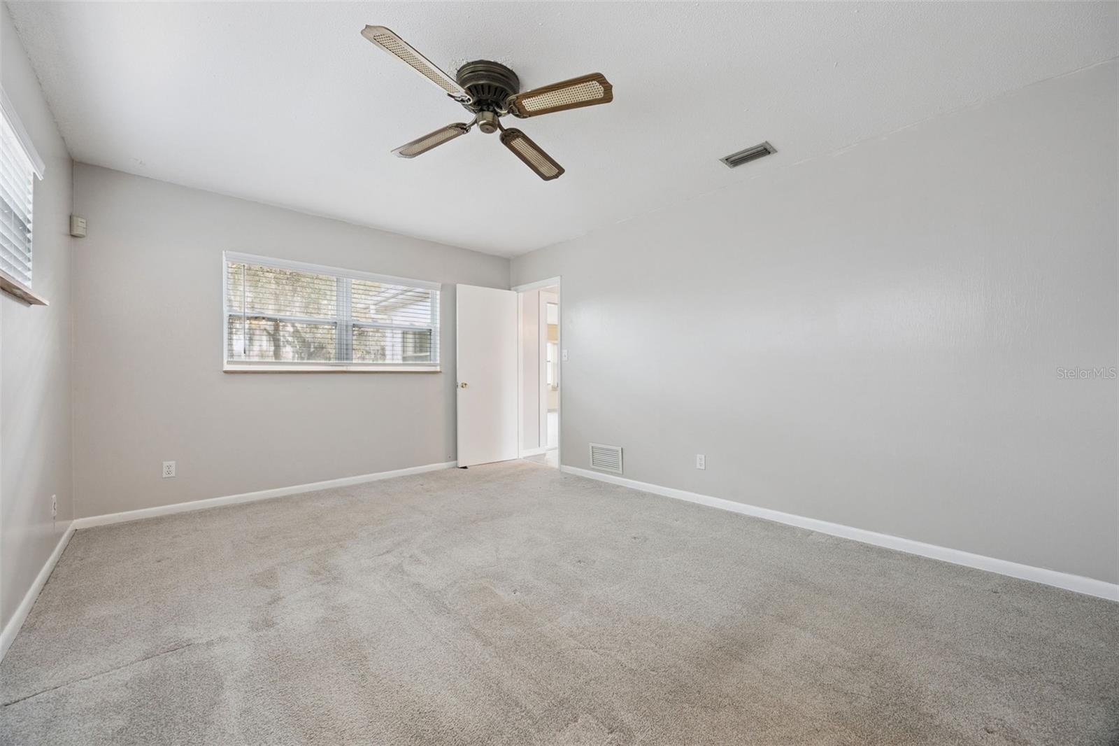 Image 19 of 50 For 2504 Lauderdale Court