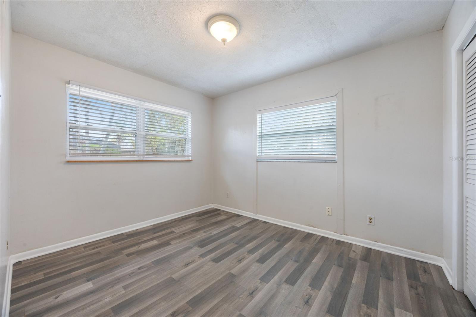 Image 22 of 50 For 2504 Lauderdale Court