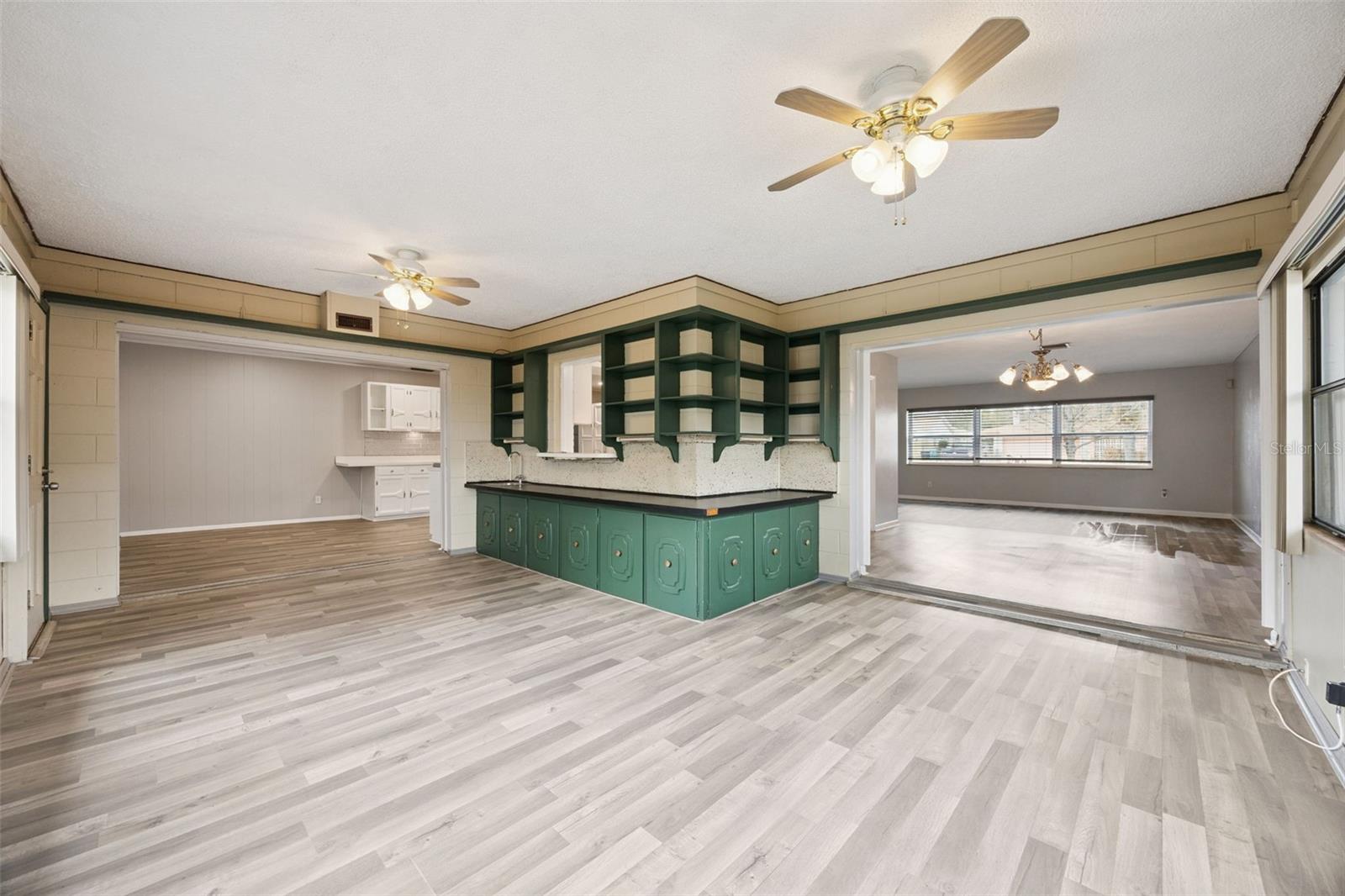 Image 36 of 50 For 2504 Lauderdale Court