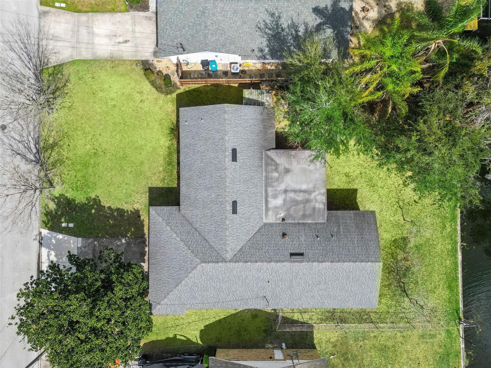 Image 37 of 50 For 2504 Lauderdale Court