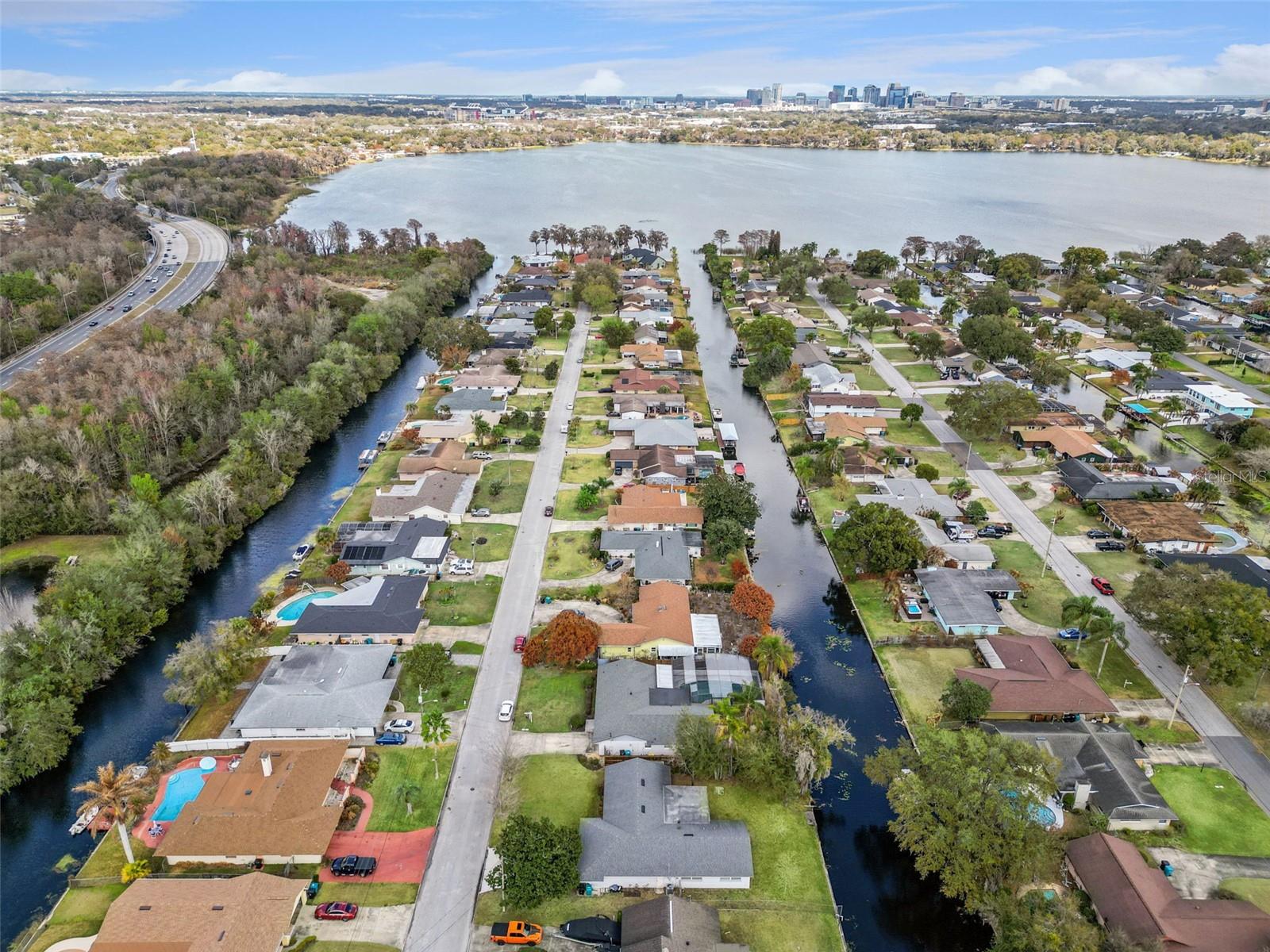 Image 39 of 50 For 2504 Lauderdale Court