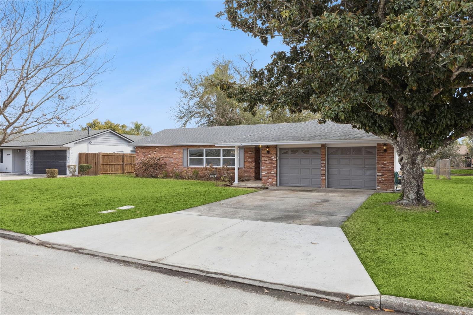 Image 4 of 50 For 2504 Lauderdale Court