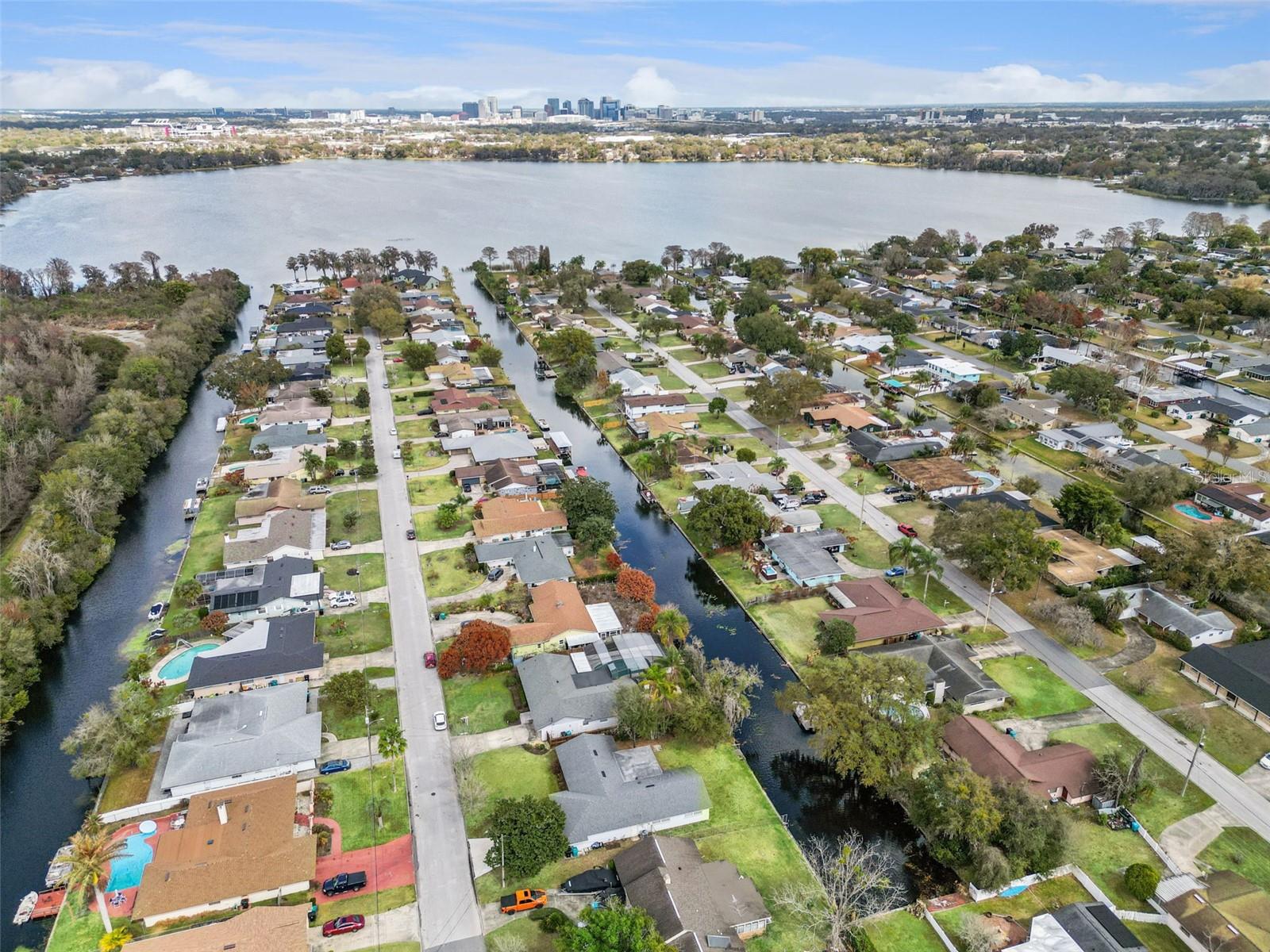 Image 40 of 50 For 2504 Lauderdale Court