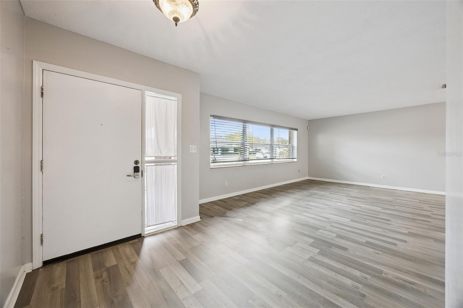 Image 6 of 50 For 2504 Lauderdale Court