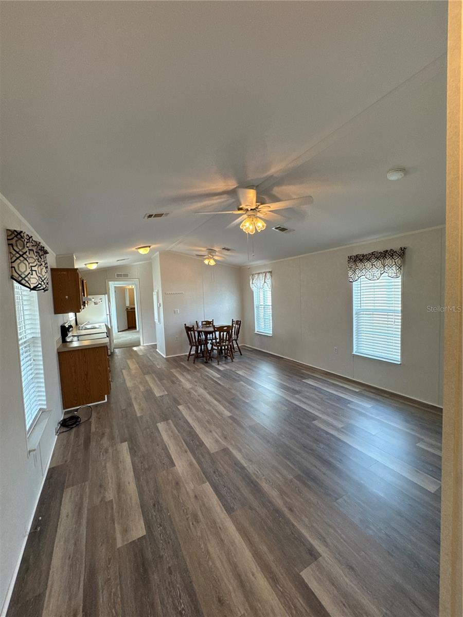 Image 13 of 21 For 367 Dolores Boulevard