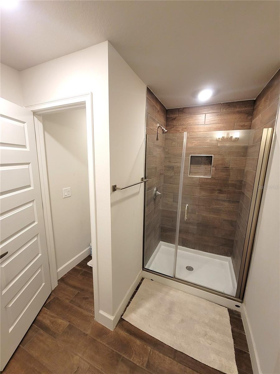 Image 20 of 52 For 4829 Summit View Way