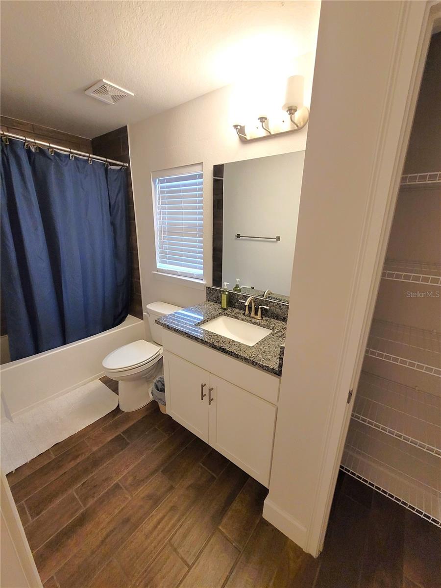 Image 27 of 52 For 4829 Summit View Way