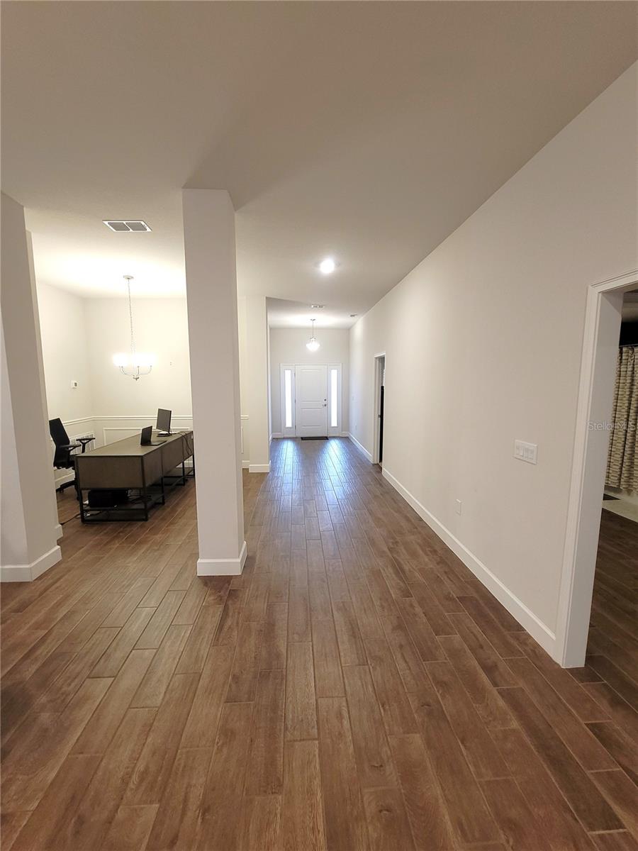 Image 3 of 52 For 4829 Summit View Way