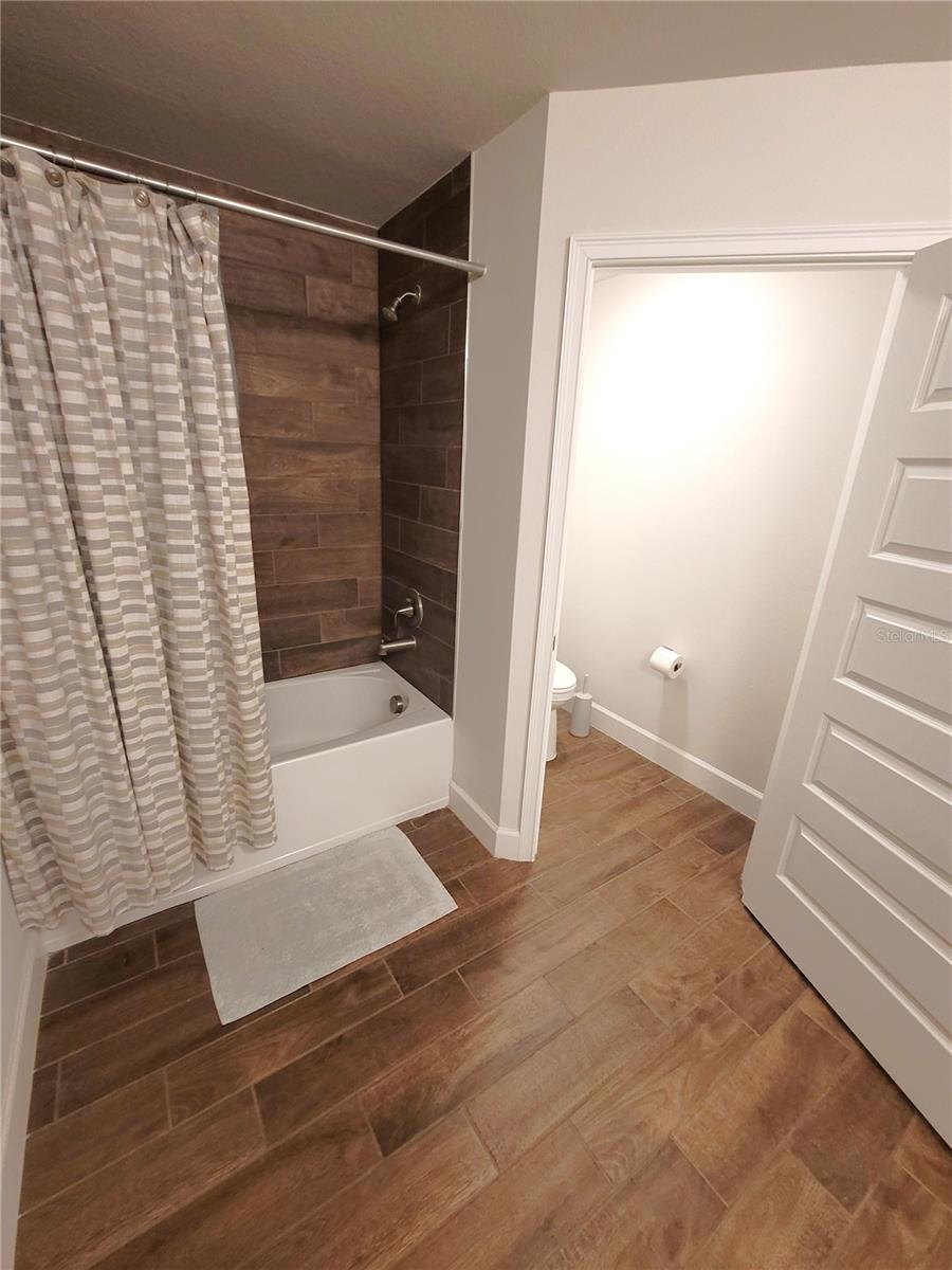 Image 31 of 52 For 4829 Summit View Way