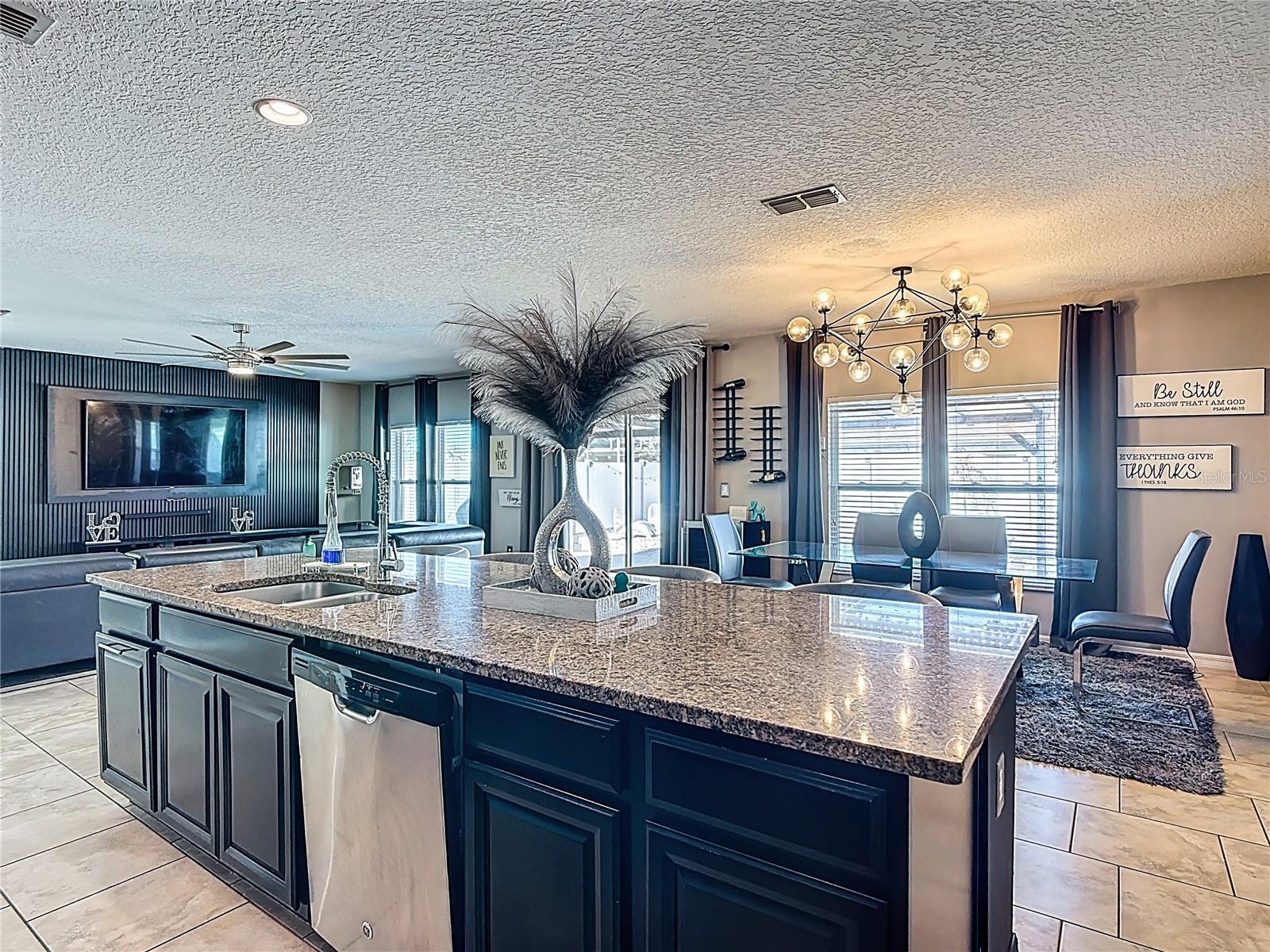 Image 16 of 45 For 4711 Greycliff Prairie Drive