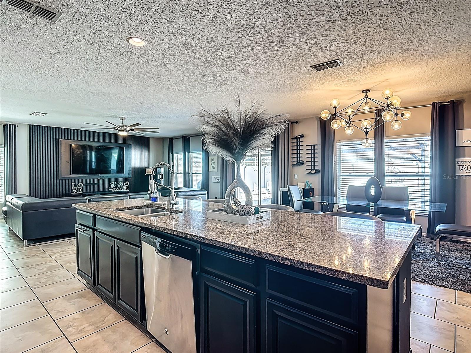 Image 5 of 45 For 4711 Greycliff Prairie Drive