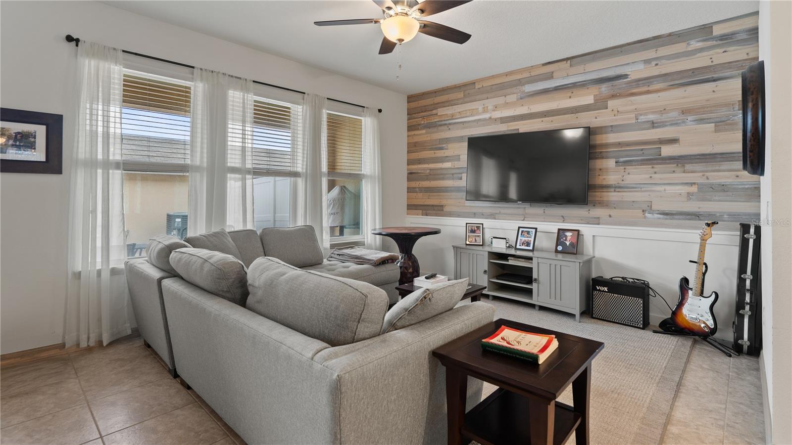 Image 13 of 62 For 8113 Red Stopper Lane