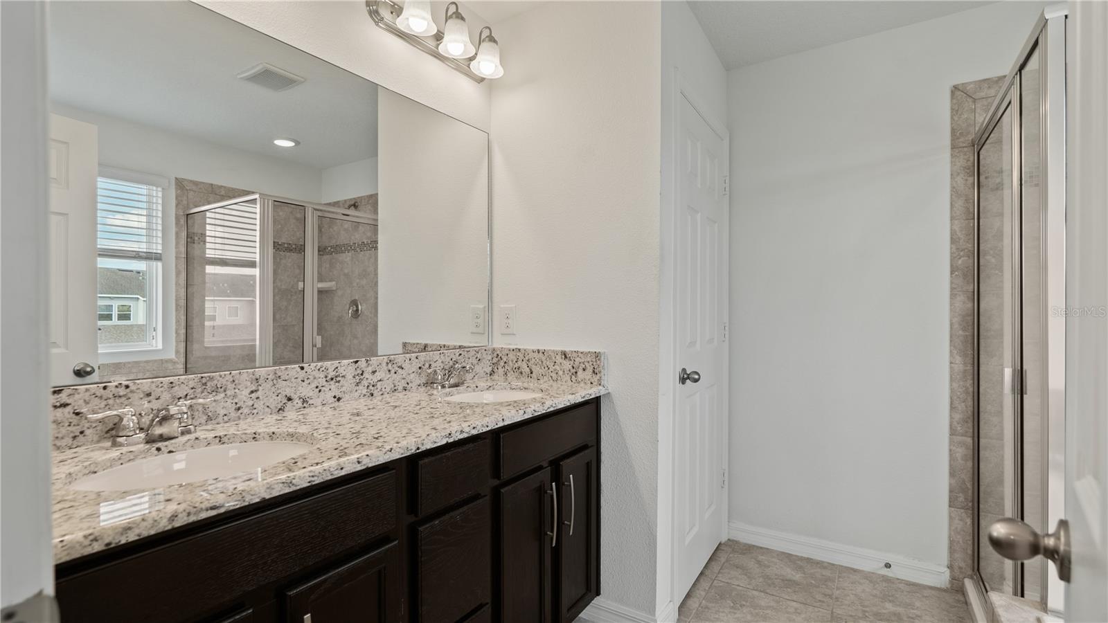 Image 24 of 62 For 8113 Red Stopper Lane