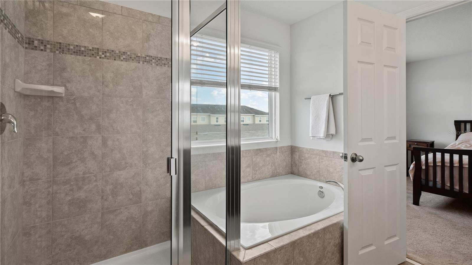 Image 26 of 62 For 8113 Red Stopper Lane