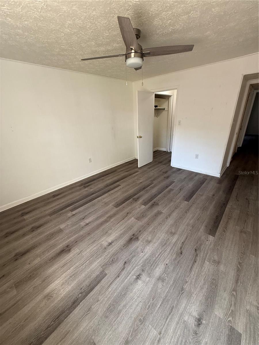 Image 4 of 15 For 4320 Lake Underhill Road 14d2