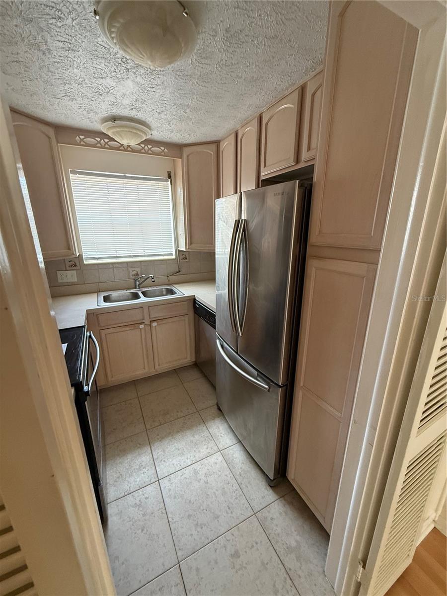 Image 9 of 15 For 4320 Lake Underhill Road 14d2