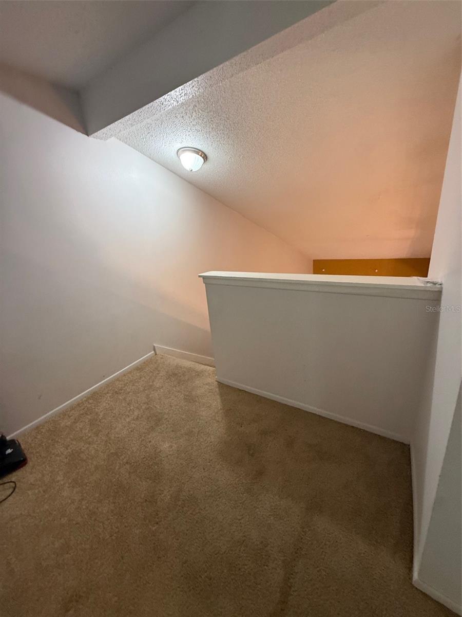 Image 15 of 17 For 1009 Westside Drive