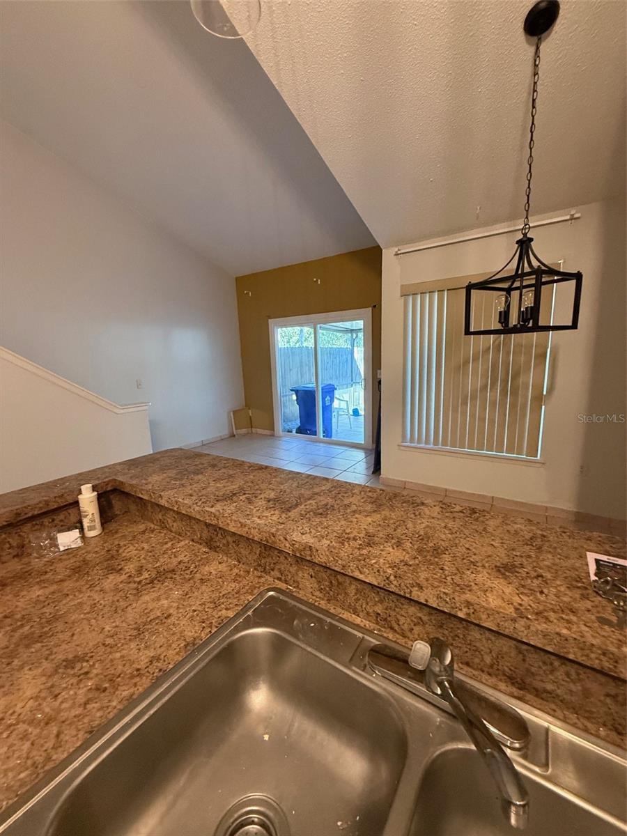 Image 3 of 17 For 1009 Westside Drive