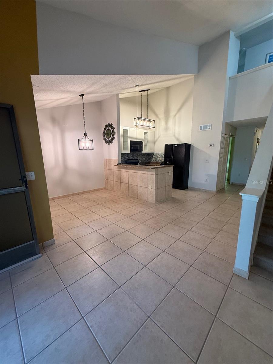 Image 4 of 17 For 1009 Westside Drive