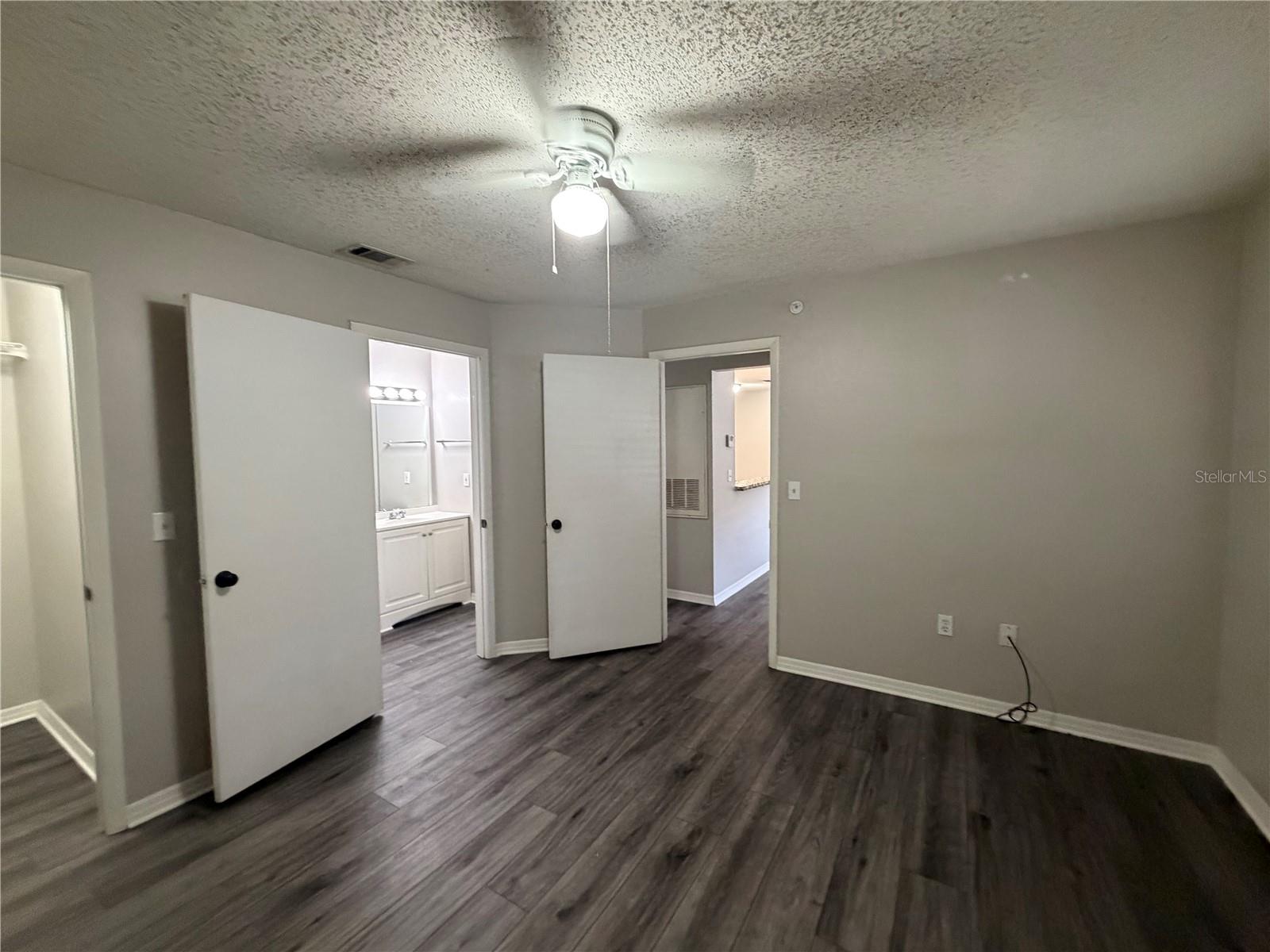 Image 13 of 14 For 957 Salt Pond Place 101