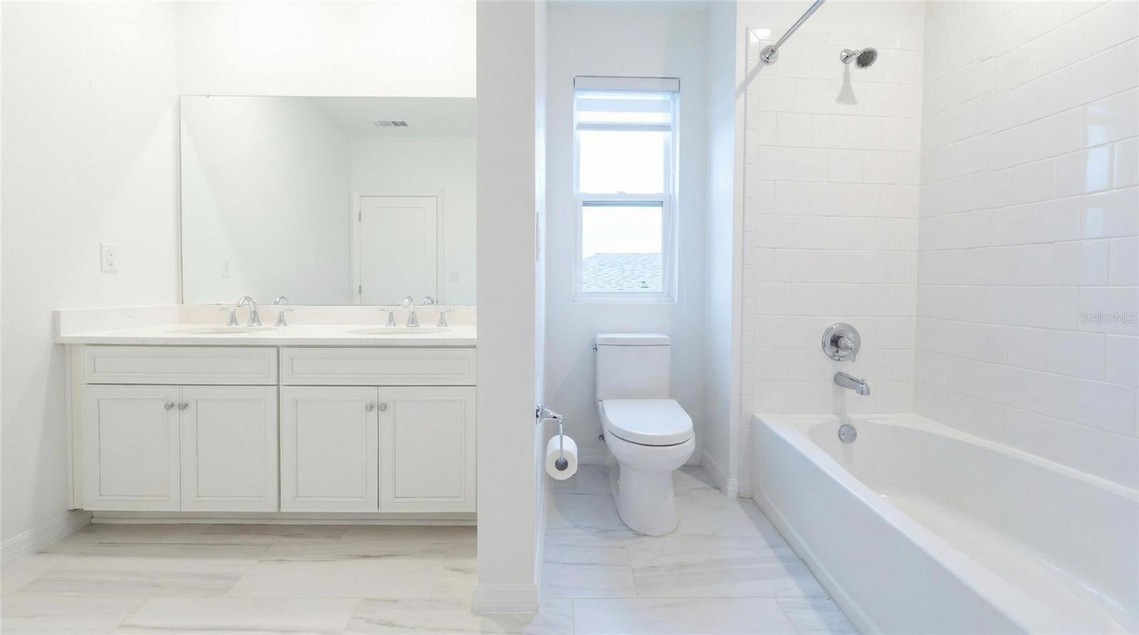 Image 34 of 43 For 2980 Angelonia Thorn Way