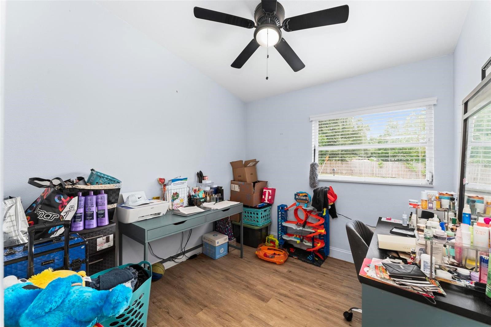 Image 15 of 44 For 1412 Lakecrest Drive