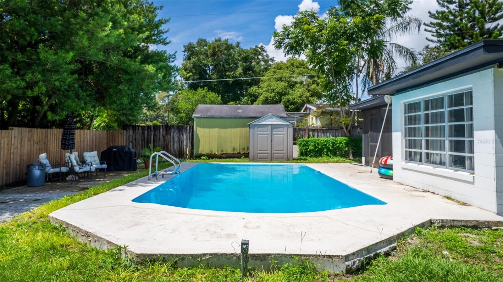 Image 21 of 44 For 1412 Lakecrest Drive